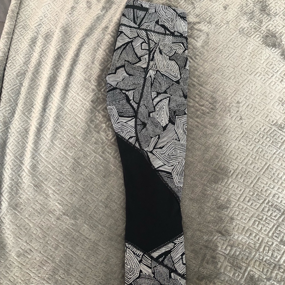 Lululemon Pace Rival Crops